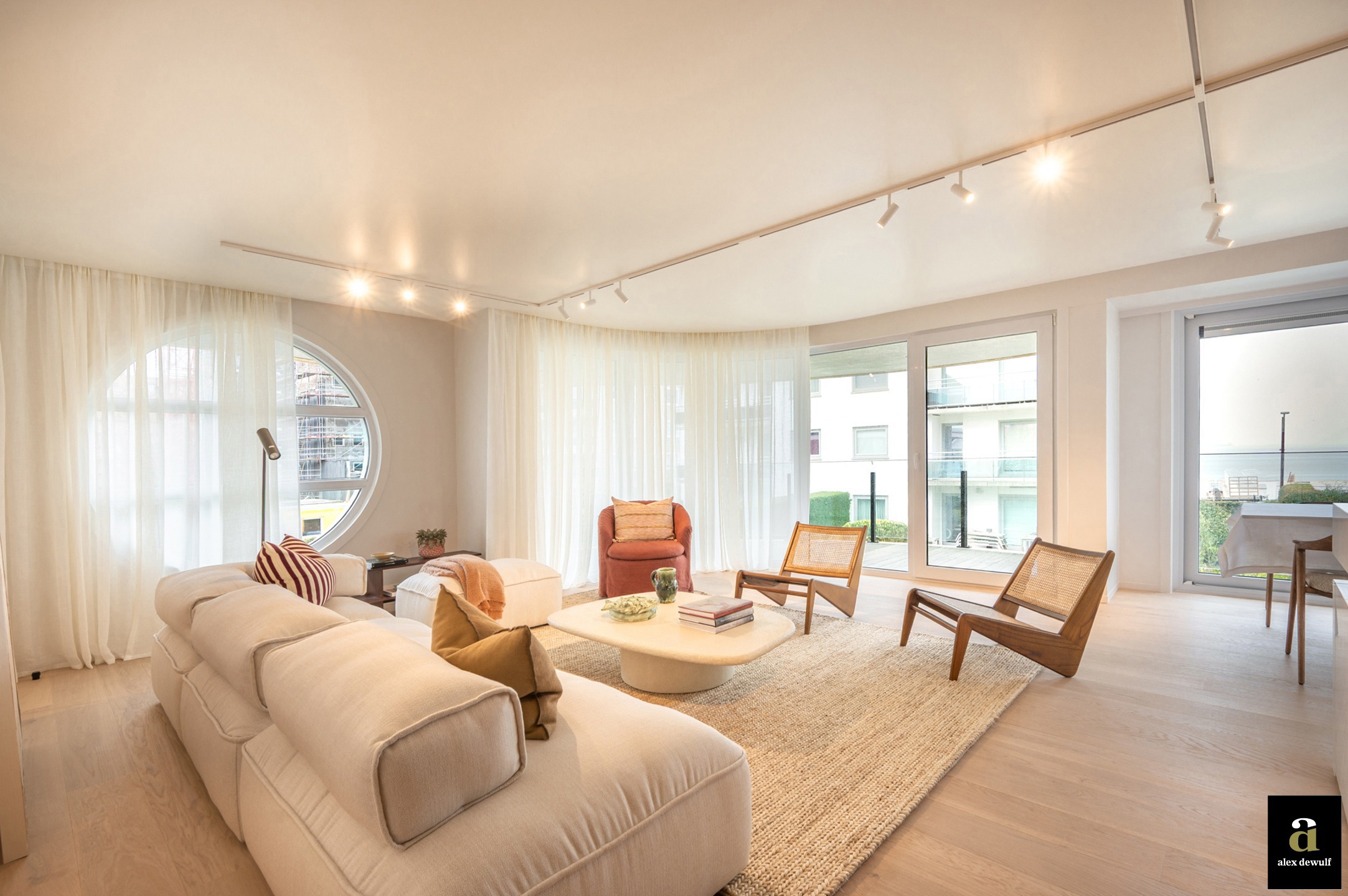 Uitstekend gelegen en stijlvol gerenoveerd appartement met goed zeezicht in villaresidentie [Kustlaan - Knokke Zoute]. - foto 5
