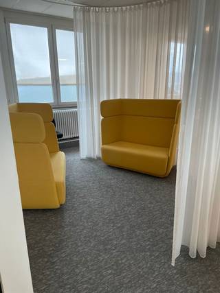 Bureaux rénovés de 2.300 m² à louer dans un emplacement de choix. Le site bénéficie d’une excellente connexion vers l’autoroute E17 et le centre...