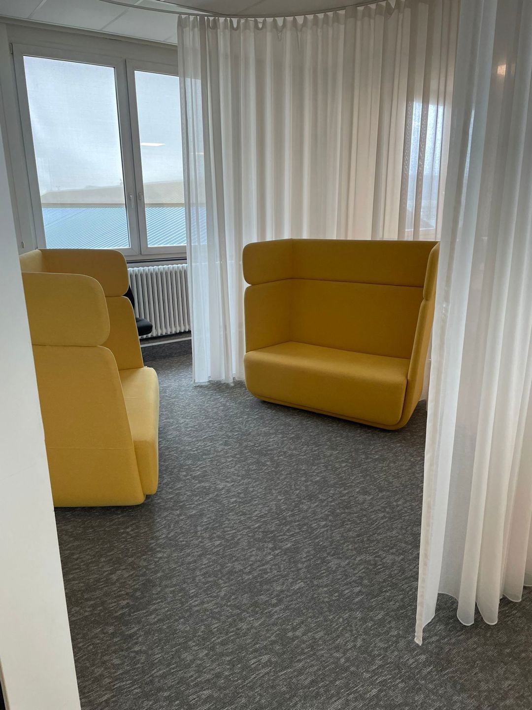 Commercial for rent in Sint-Niklaas - photo 2