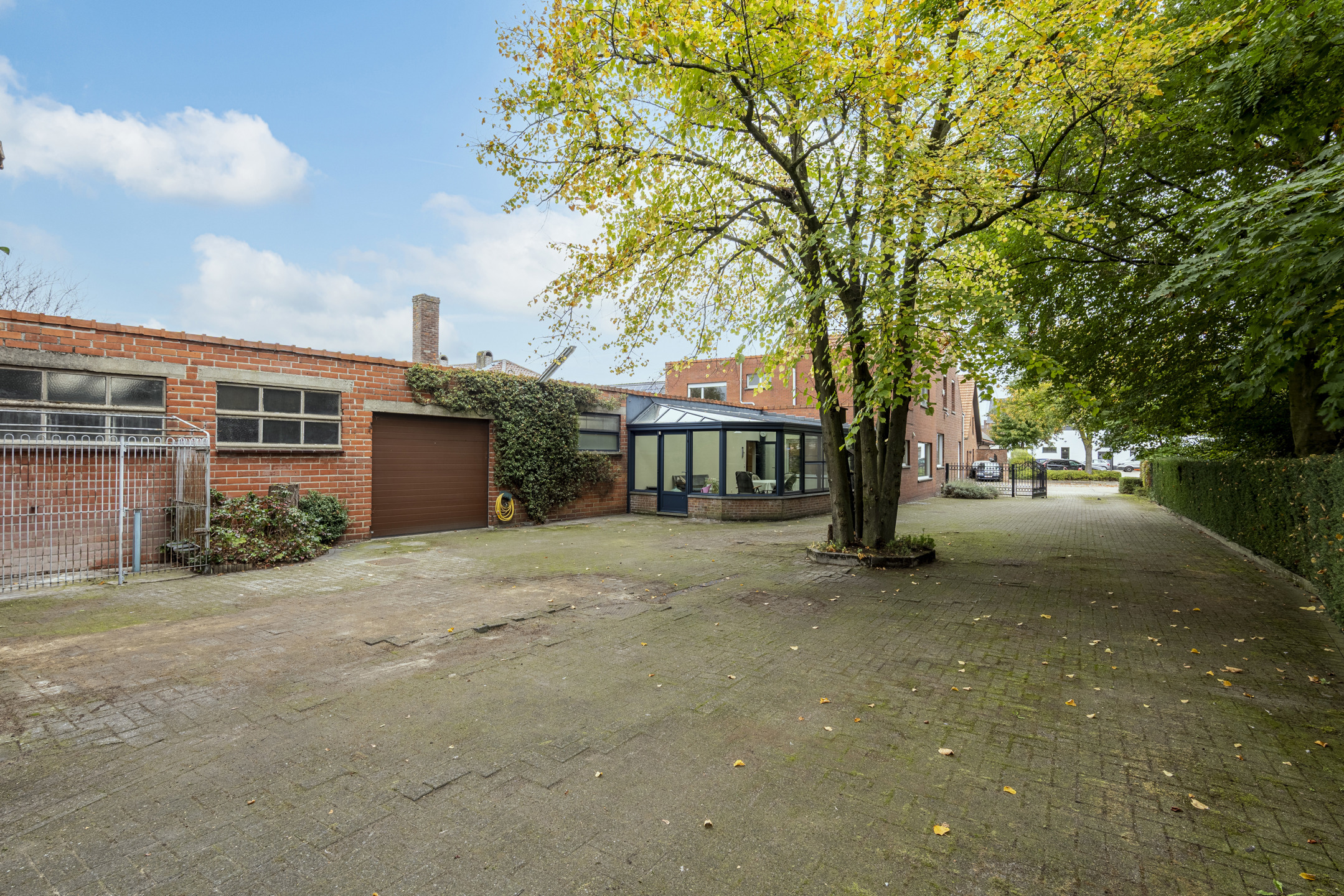 House for sale in Beerse with 5 bedrooms - photo 2