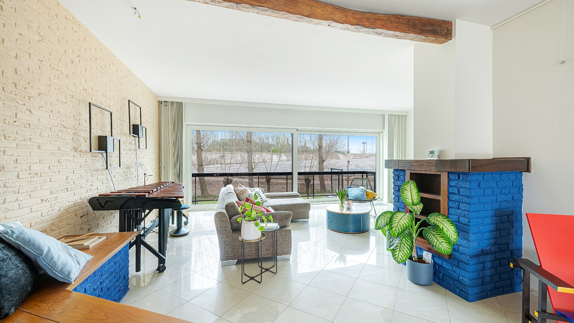 Ruime bel-etagewoning met garage en zonnepanelen in hartje Heist. - foto 4