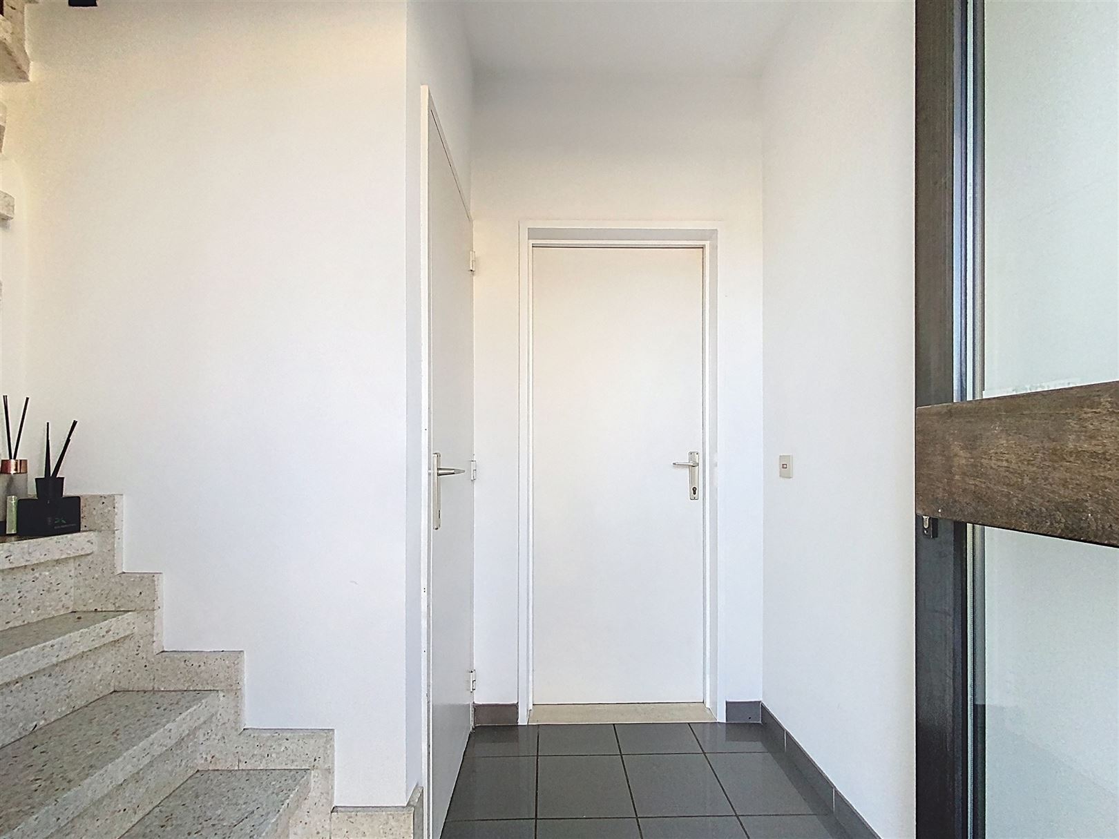 Instapklaar appartement met tuin en garage te Brasschaat  - foto 2