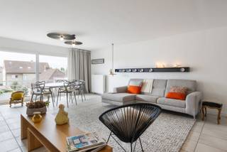 Prachtig gerenoveerd penthouse met panoramisch uitzicht te koop in Sint-IdesbaldOp zoek naar een exclusief en zonovergoten verblijf aan zee? Dit...