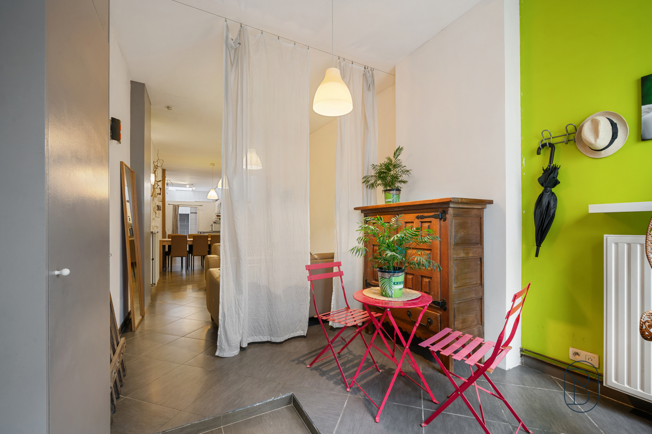 Grote gezinswoning met potentieel, pal in het centrum - foto 3