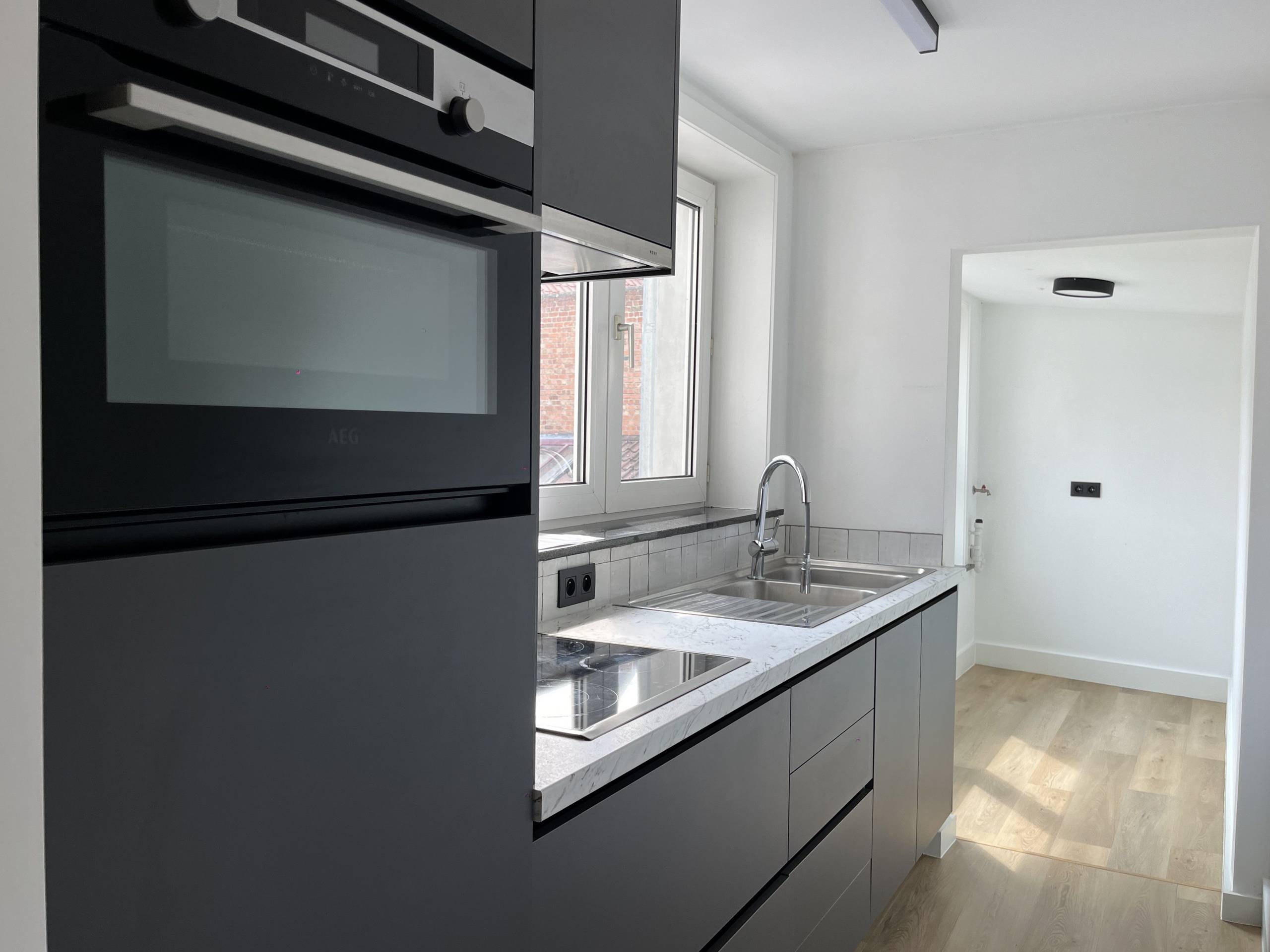 Instapklaar één-slaapkamerappartement in het Sint-Annakwartier te Brugge - foto 5