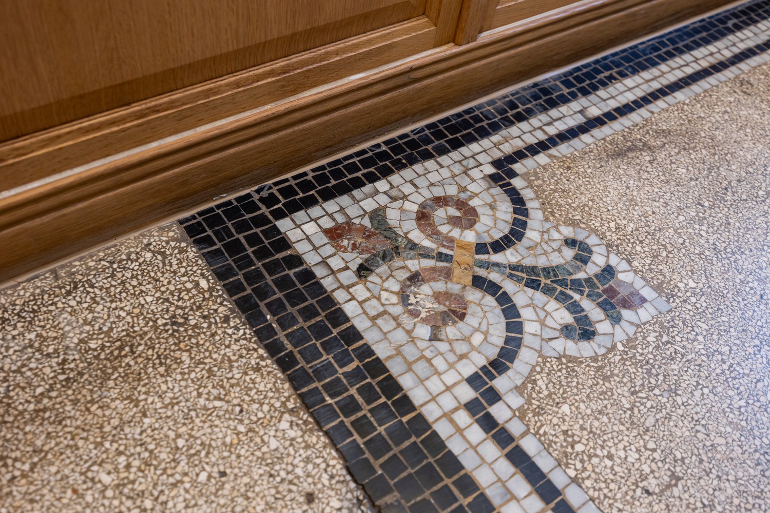 Karaktervol herenhuis met hedendaags comfort en tuin in Deurne - foto 5