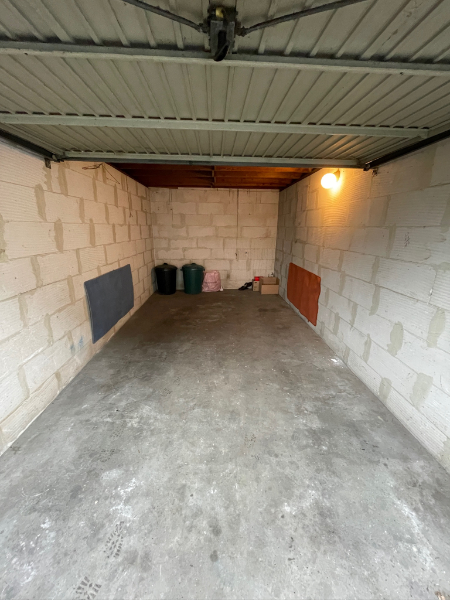 Droge garagebox met kantelpoort nabij centrum Harelbeke TE KOOP via EXPERT IMMO - foto 3