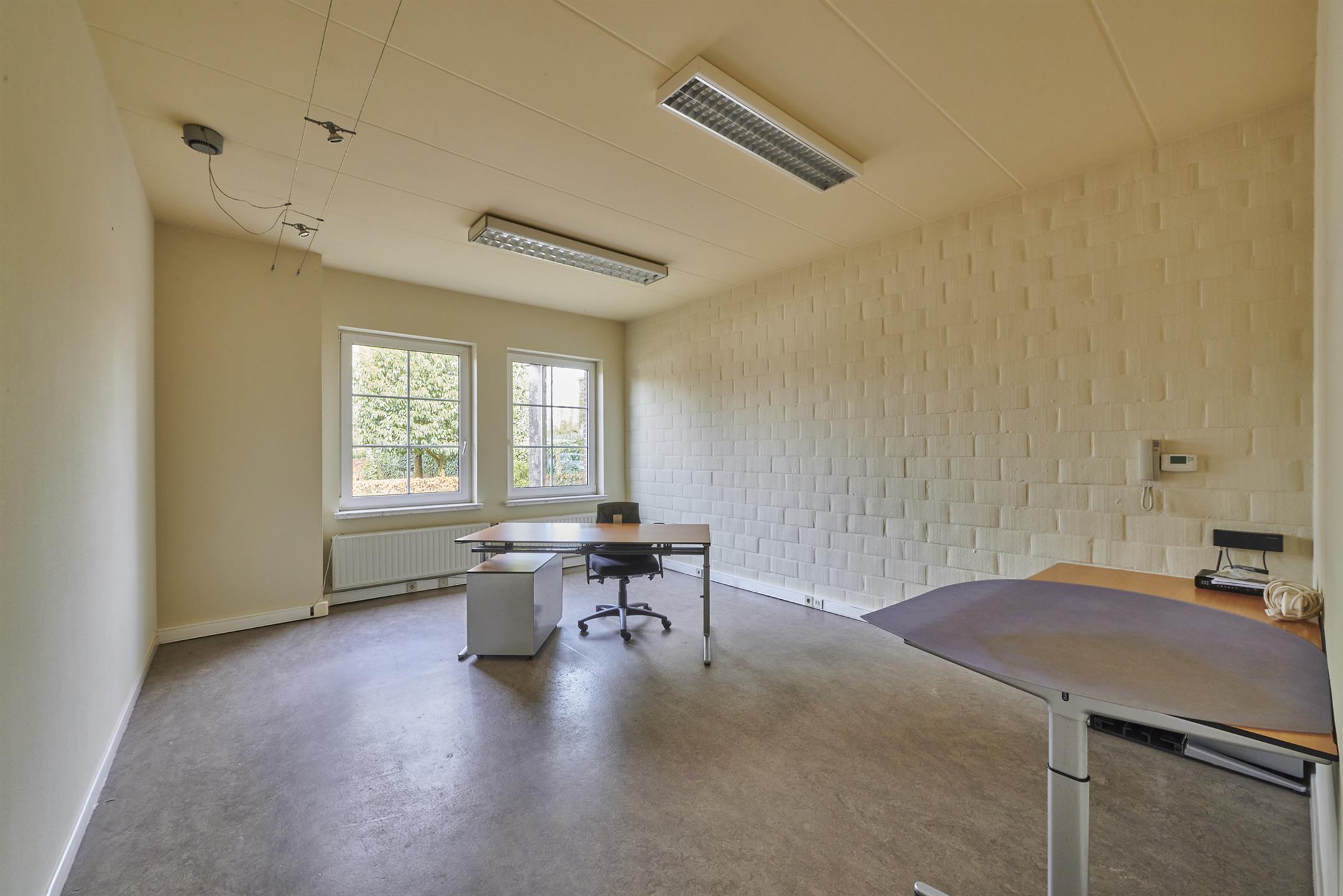 KANTOORRUIMTE VAN 115M² - foto 2