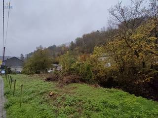 <p><span>TE KOOP: Grond in Aywaille - Ideale gelegenheid voor een vastgoedproject!</span></p><p><span> </span></p><ul><li><span> Adres : Rue du Chalet, 4920 Aywaille </span></li><li><span> Oppervlakte: 492,33 m² </span></li><li><span> Voorkant straat: 33 meter </span></li></ul><p><span> </span></p><p><span> Dit stuk grond biedt uitstekende mogelijkheden voor een klein investeringsproject, ideaal voor de bouw van appartementen. </span></p><p><span> </span></p><ul><li><span> € Prijs: 65,000 </span></li></ul><p><span> </span></p><p><span>Mis deze kans in een aangename, goed gelegen omgeving niet! Neem vandaag nog contact met ons op voor meer informatie of om een bezichtiging te regelen. </span></p><p><span> </span></p><p><span>Tel: +32 86 21 80 80 </span></p><p><span>Email : info@cosseimmo.be </span></p>