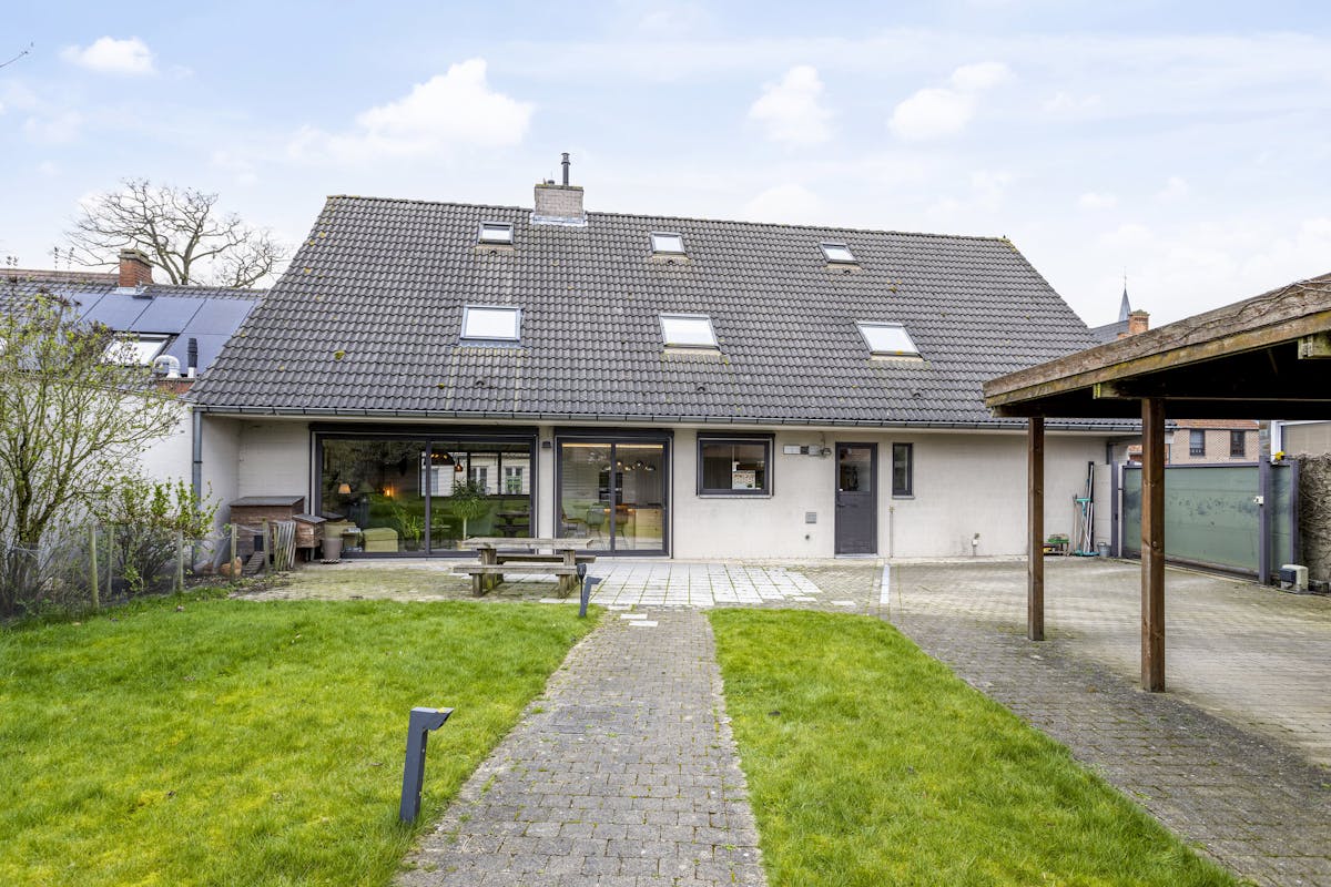 Maison à vendre en combinaison avec un complexe de sauna exploité - photo 4