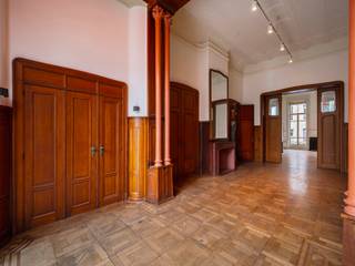 Located in the heart of the lively Saint-Gilles district, close to Place Stéphanie and Boulevard de Waterloo, this remarkable triplex is located in...