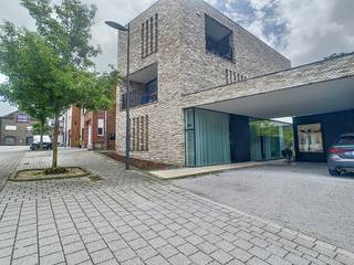 Praktijkhuis Haaltert verhuurt een goed gelegen praktijkruimte in het centrum van Haaltert .Mogelijkheid voor een (para)medisch beroep (arts,...