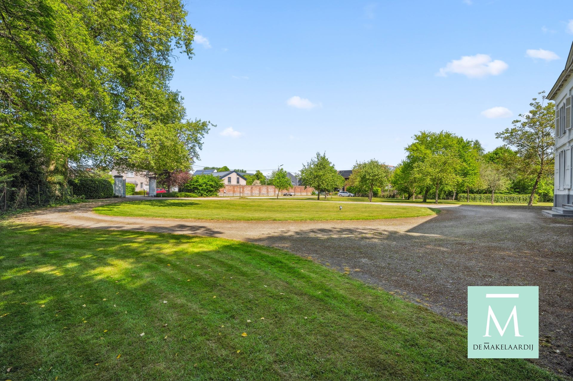 Prachtig kasteel met veel mogelijkheden gelegen op een toplocatie - foto 3