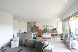 Luxueus afgewerkt appartement met 2 slaapkamers en terras aan het station.Dit luxueus afgewerkt appartement met 2 slaapkamers bevindt zich op de 2e...