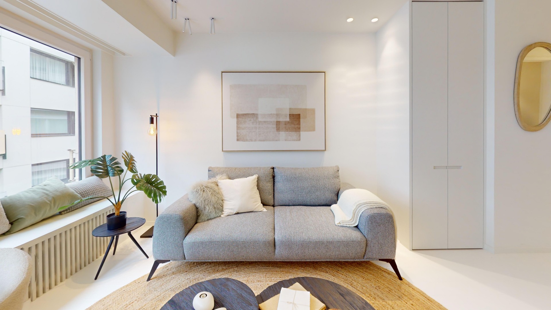 Te Koop: Luxueus Gerenoveerd Appartement met Zijdelings Zeezicht - foto 3