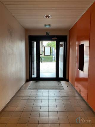 Commercial for rent in Lochristi