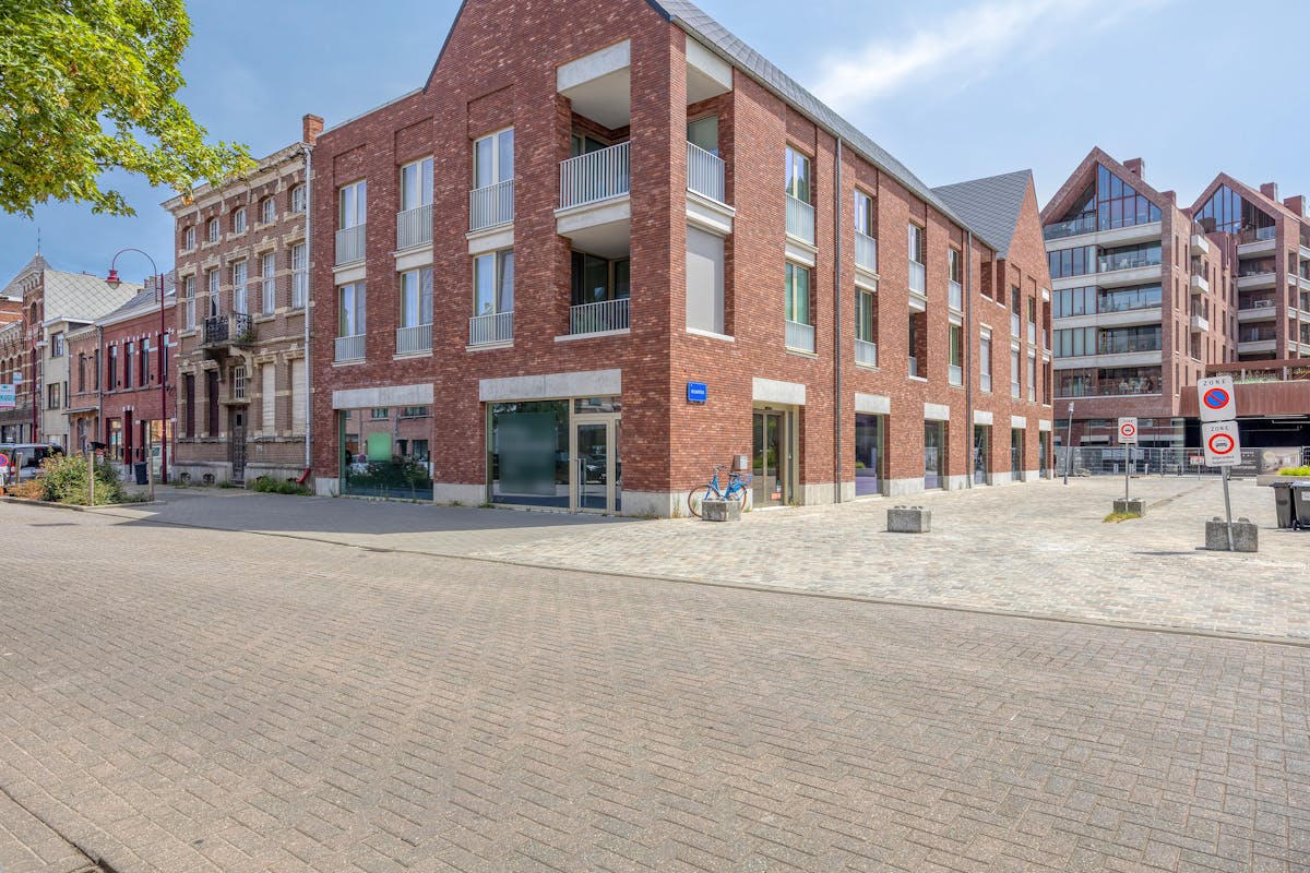 Commercieel handelspand/praktijkruimte van ca. 364 m² te huur op toplocatie in Aarschot - foto 4