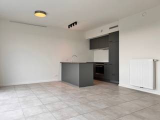 Op zoek naar een leuk 1 slaapkamer appartement dat centraal gelegen is? Dan is dit appartement wat je zoekt! Het appartement is volledig...