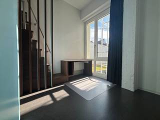 **Op kot in Residentie WOOW**Residentie WOOW, ook wel één van de meest funky residenties van Leuven genoemd. Wij bieden u in dit gebouw unit 0121,...