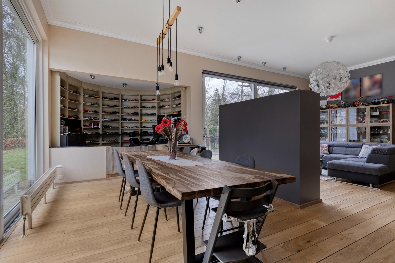 House for sale in Brasschaat with 6 bedrooms - photo 4