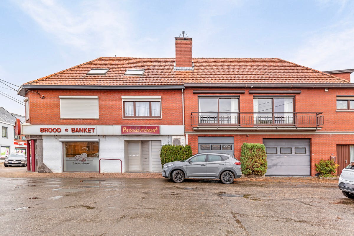 Propriété commerciale (371 m²) avec appartement à l'étage (164 m²) à louer dans le centre de Meldert, Lummen - photo 4