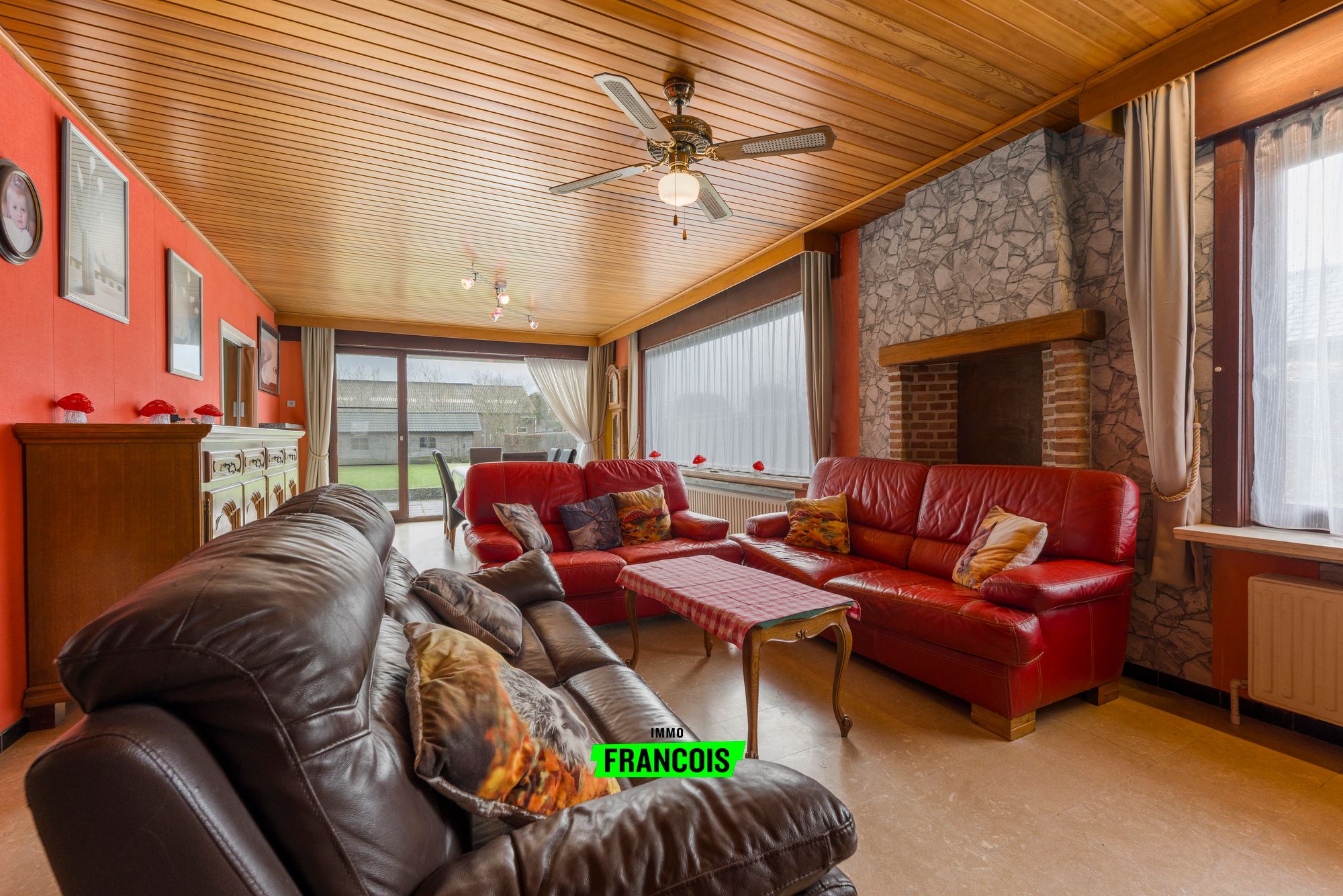 Ruime gezinswoning met 6 slaapkamers op perceel van 1.441 m² te Zedelgem - foto 3