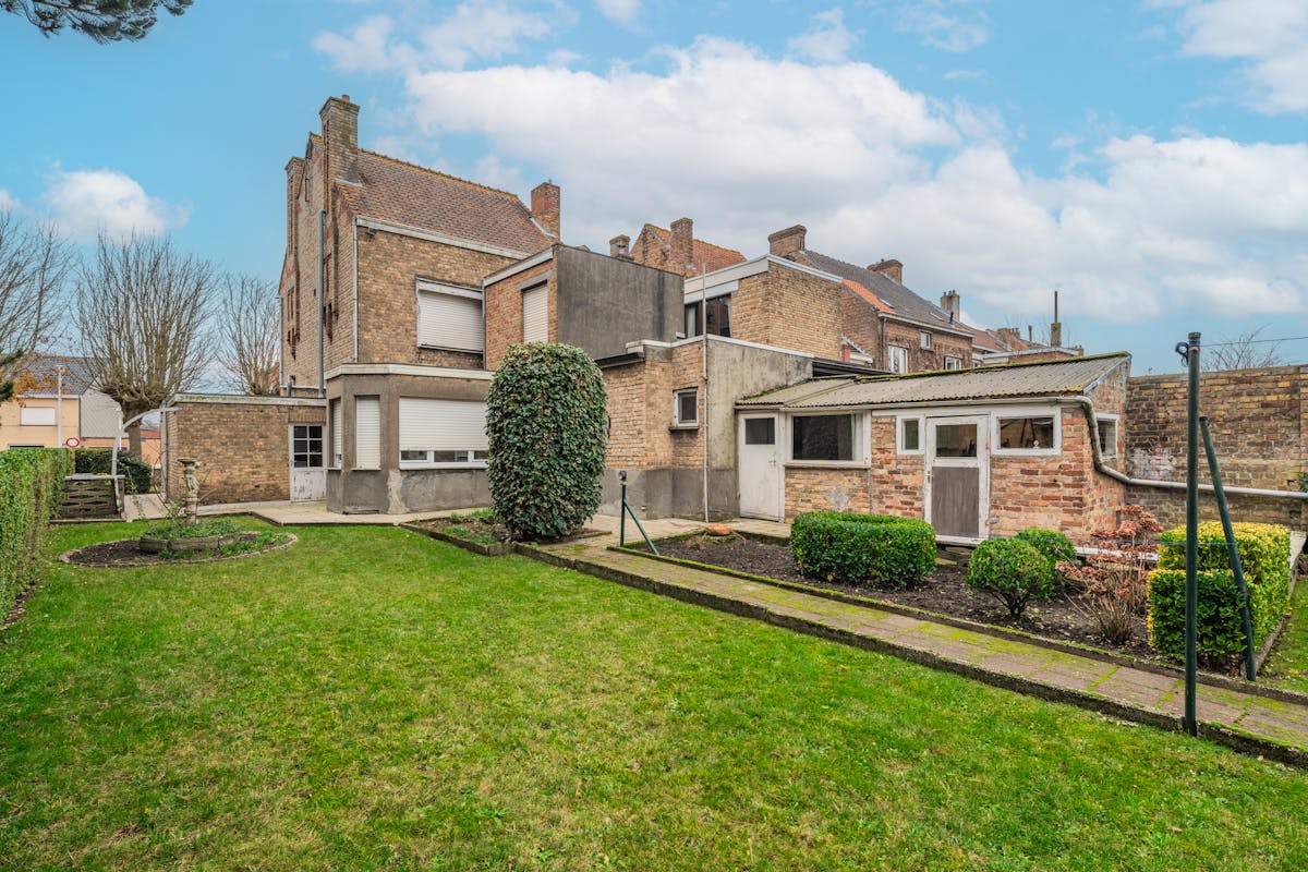 Charmante woning met drie slaapkamers en zongerichte tuin - foto 4