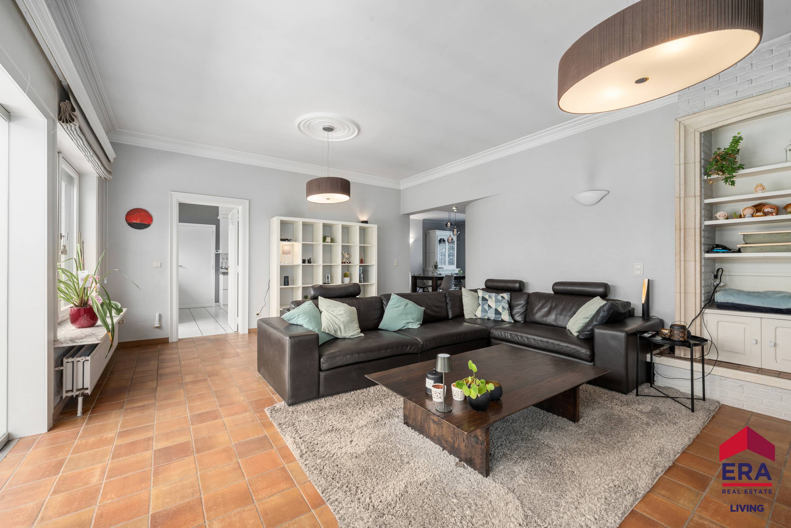 Statige villa met 6 slpk. op 22 are en prachtige groene tuin - foto 5