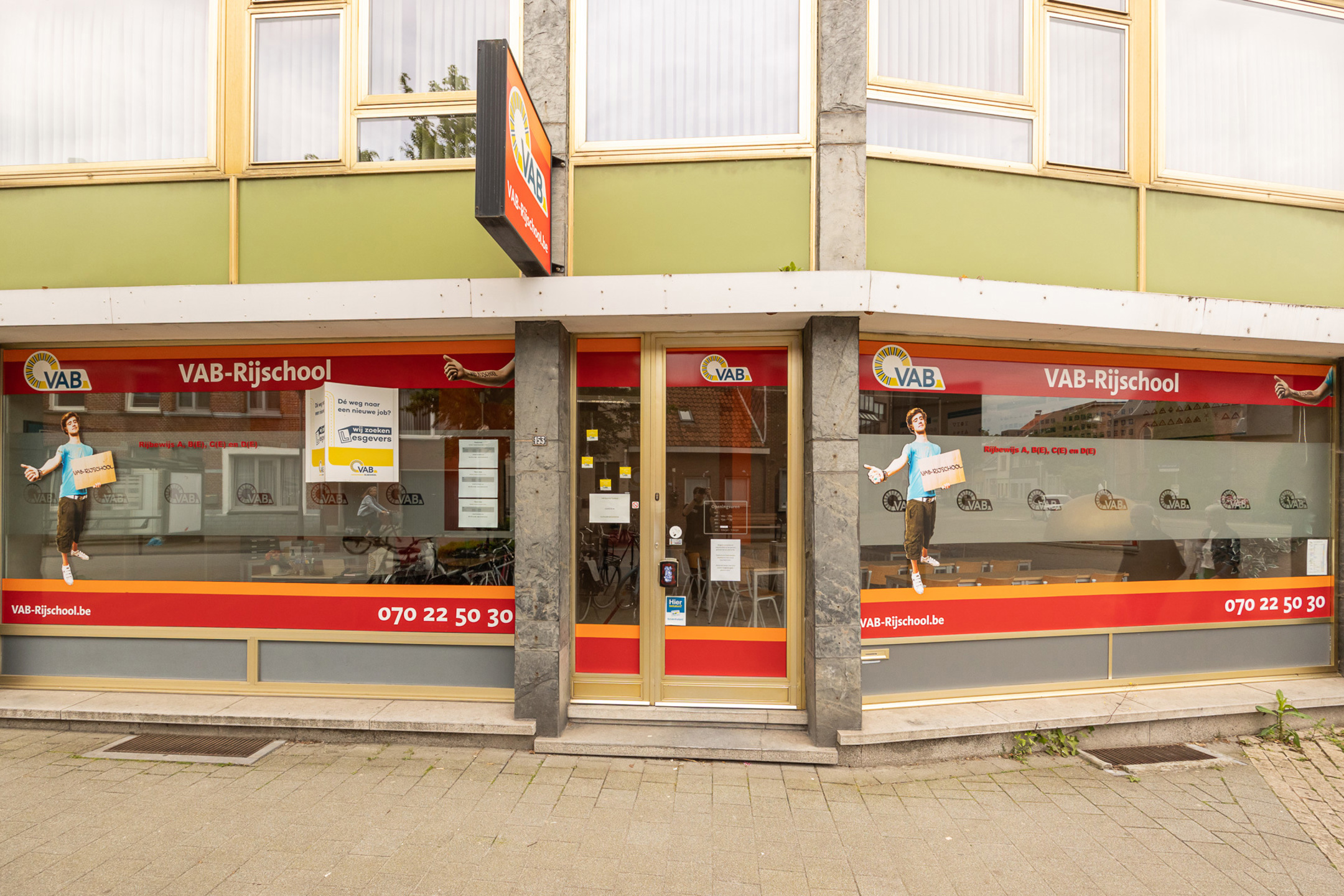 Commercial for sale in Turnhout - photo 2