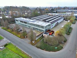 Perfectly furnished office floor (approx. 500 m²) on the first floor for rent on the Leite. The entire office area is approximately 500 m² and has...