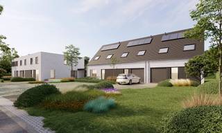 <ul>
	<li>Goede bereikbaarheid</li>
	<li>Energiezuinig</li>
	<li>2 tot 4 slaapkamers</li>
	<li>Ook ideaal als investering</li>
	<li>Mogelijkheid tot casco-aankoop</li>
</ul>
<br />OMGEVING<br />Aan de Oude Heerweg in Lokeren vind je deze woningen op een vlot bereikbare locatie, ideaal voor wie mobiliteit belangrijk vindt. Je bevindt je op korte afstand van het centrum van Lokeren en geniet van uitstekende verbindingen richting de N70, E17 en steden zoals Gent, Sint-Niklaas en Antwerpen.<br />De buurt biedt een mix van rust en praktisch comfort. In de nabije omgeving liggen winkels, scholen en openbaar vervoer, waardoor alle dagelijkse voorzieningen binnen handbereik zijn. Daarnaast zijn er in en rond Lokeren heel wat groene zones en wandelmogelijkheden voor wie graag buiten vertoeft. Deze plek vormt een ideale uitvalsbasis voor wie bereikbaarheid en wooncomfort wil combineren.<br /> <br />INDELING<br />De benedenverdieping biedt ruimte voor een uitnodigende inkomhal met gastentoilet, een lichtrijke leefruimte en een open keuken die aansluit op de eet-en zithoek met zicht op de tuin.<br />Aan de keuken is een ruime berging gekoppeld ofwel een garage met open bergruimte (L1, L2, L5 en L6).<br /><br />Op de bovenverdieping is ruimte voor twee tot vier slaapkamers, volwaardige badkamer en een apart toilet. Bij lot 4 tot 6 is mogelijkheid om de zolderruimte nogmaals in te richten naar slaapkamer of hobbyruimte.<br /><br />E-PEIL 30<br />De woningen zijn uitgerust met vloerverwarming op zowel het gelijkvloers als de eerste verdieping, aangestuurd door een energiezuinige warmtepomp. Het ventilatiesysteem C en de zonnepanelen zorgen ervoor dat het E-peil van 30 wordt behaald, wat bijdraagt aan een energiezuinige en milieuvriendelijke woonomgeving.<br /><br />Wil je jouw toekomstige woning ontdekken? Bel ons op 09 394 67 95 of mail naar info@potrell.be voor meer info of een afspraak!<br /><br />WONING OP MAAT | JOUW WONING, JOUW STIJL<br />Maak van deze woning jouw droomhuis op maat! Voeg je eigen smaak en persoonlijkheid