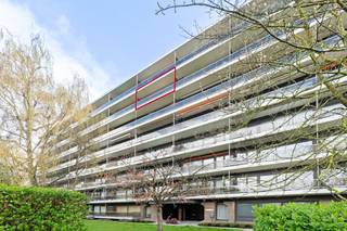Te koop: verzorgd appartement in het centrum van Strombeek-Bever, op korte afstand van park, openbaar vervoer en invalswegen. Dit appartement...