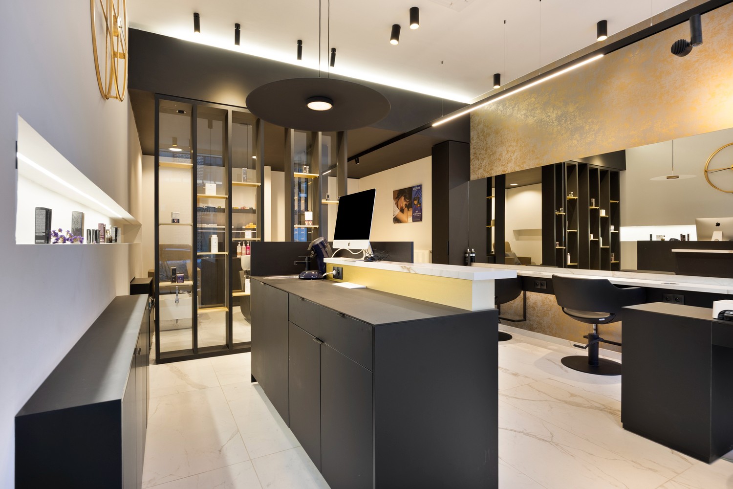 Instapklaar handelsgelijkvloers te koop centrum Sint-Truiden! - foto 5