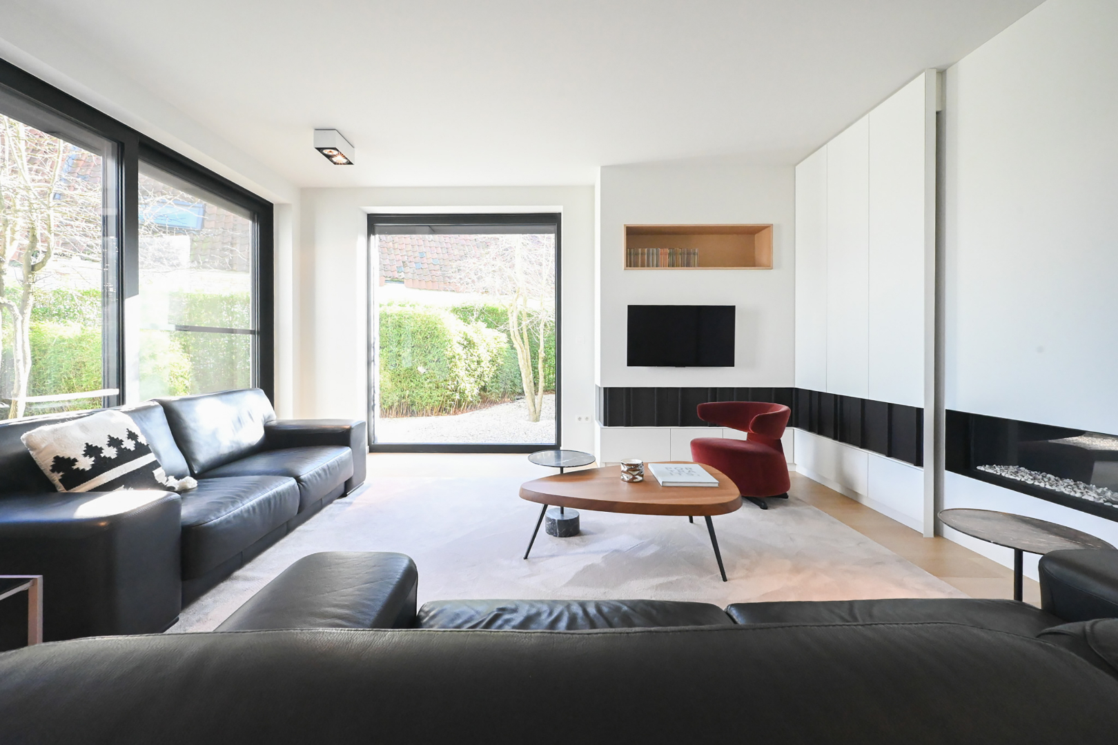 Ruime en hoogwaardig afgewerkte villa nabij het centrum - foto 5