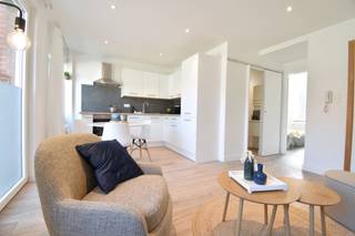<span>We Invest and Lucas are pleased to offer for sale this fully renovated one-bedroom apartment, located in a small building of only 4 apartments in Liège, just 2 minutes from Place Saint-Lambert. It has never been lived in: it is just waiting for you! The building and its common areas have also been fully renovated, with great care and to the highest standards. Every detail has been designed to offer optimal comfort and controlled service charges. The apartment comprises a bright living room with a fully equipped kitchen (oven, hob, extractor hood, dishwasher and fridge-freezer), a bedroom and a bathroom with shower, toilet and washbasin. On the technical side, the property benefits from a new gas boiler and a water softener. Consumption is individually metered thanks to a water sub-meter and a heat meter for the heating: everyone only pays for what they use. On the half-landing of the first floor, a shared laundry room allows each occupant to install their washing machine and dryer. The building complies with fire safety standards, and the EPC rating is C. Ideal for a first purchase as well as a rental investment, this turnkey property requires no work at all. For more information or to arrange a viewing, please contact Lucas on 0479/76.60.97</span>