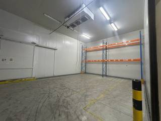 Magazijn te huur in de cargozone van Brussels Airport, ideaal voor luchtvracht en internationale distributie. Het pand omvat ca. 2.872...