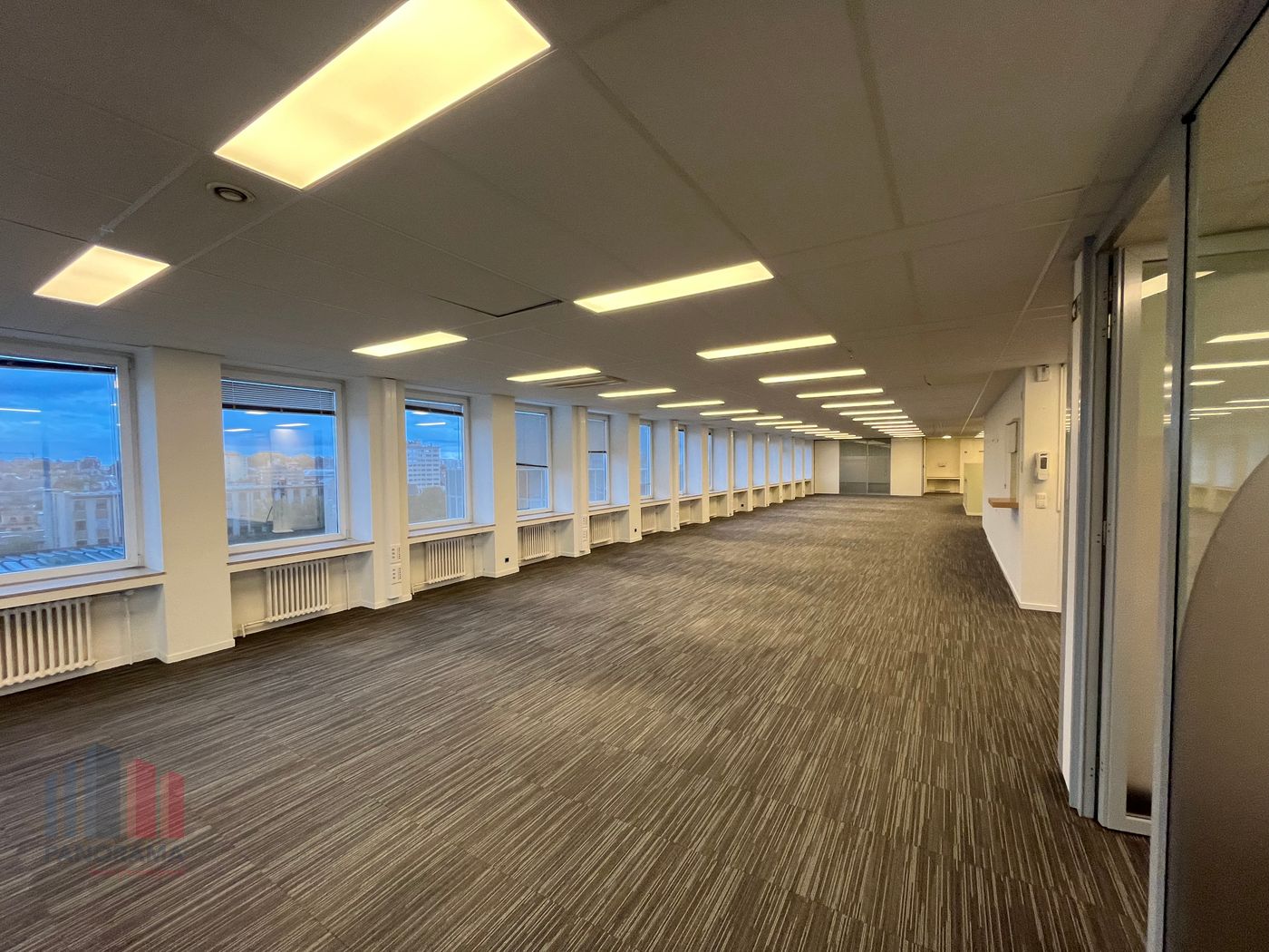Lichtrijk kantoorruimte van 512 m² langs de Gentse binnenring - foto 4