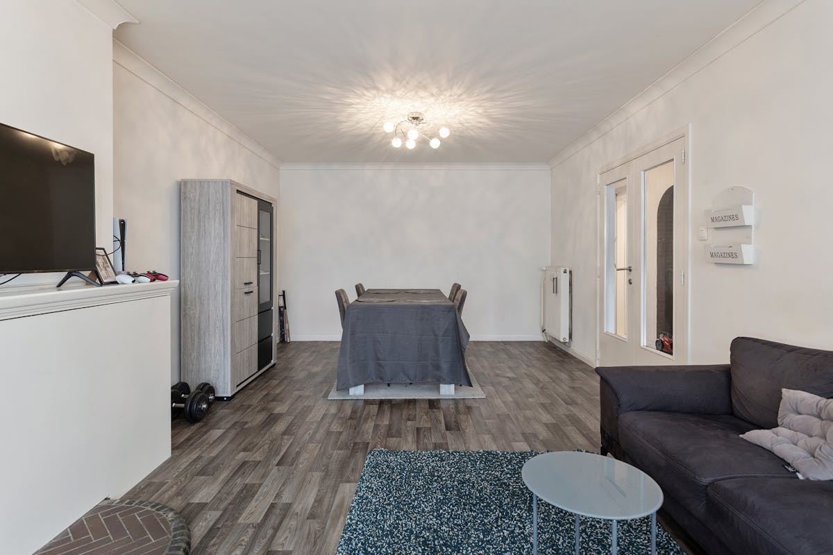 Appartement met 2 slaapkamers en ruim terras te Deurne! - foto 4