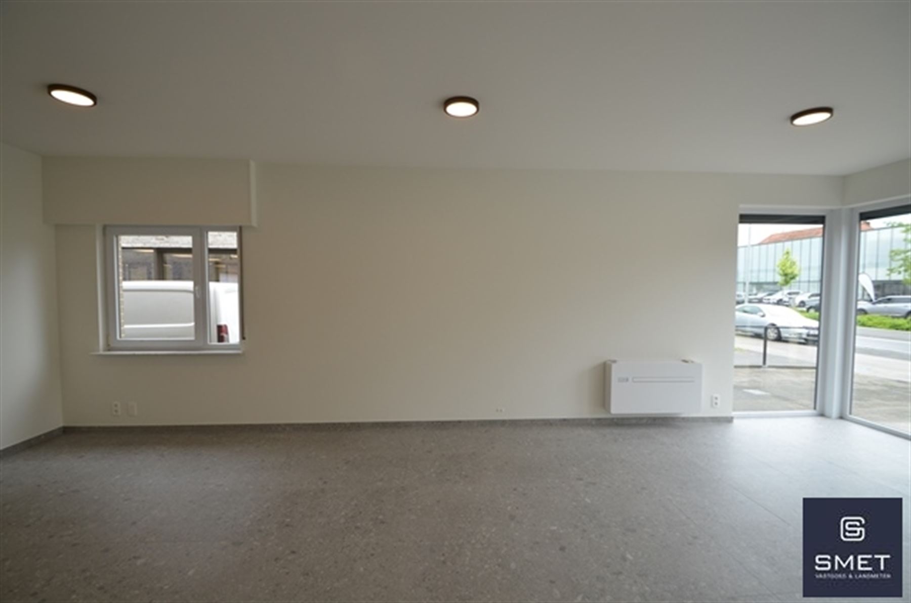 Commercial for rent in Beveren - photo 4