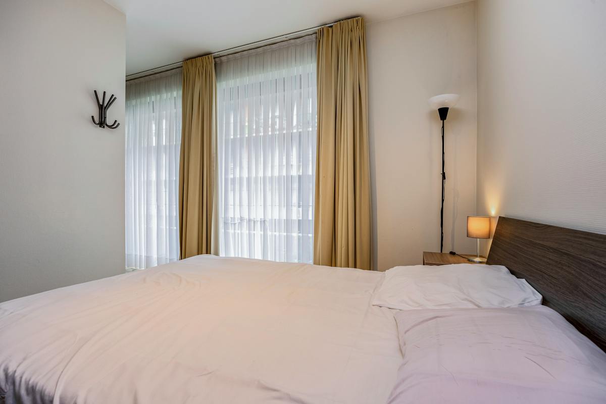 Brussel - Gemeubileerde studio (47m²) met slaaphoek + balkon - foto 5