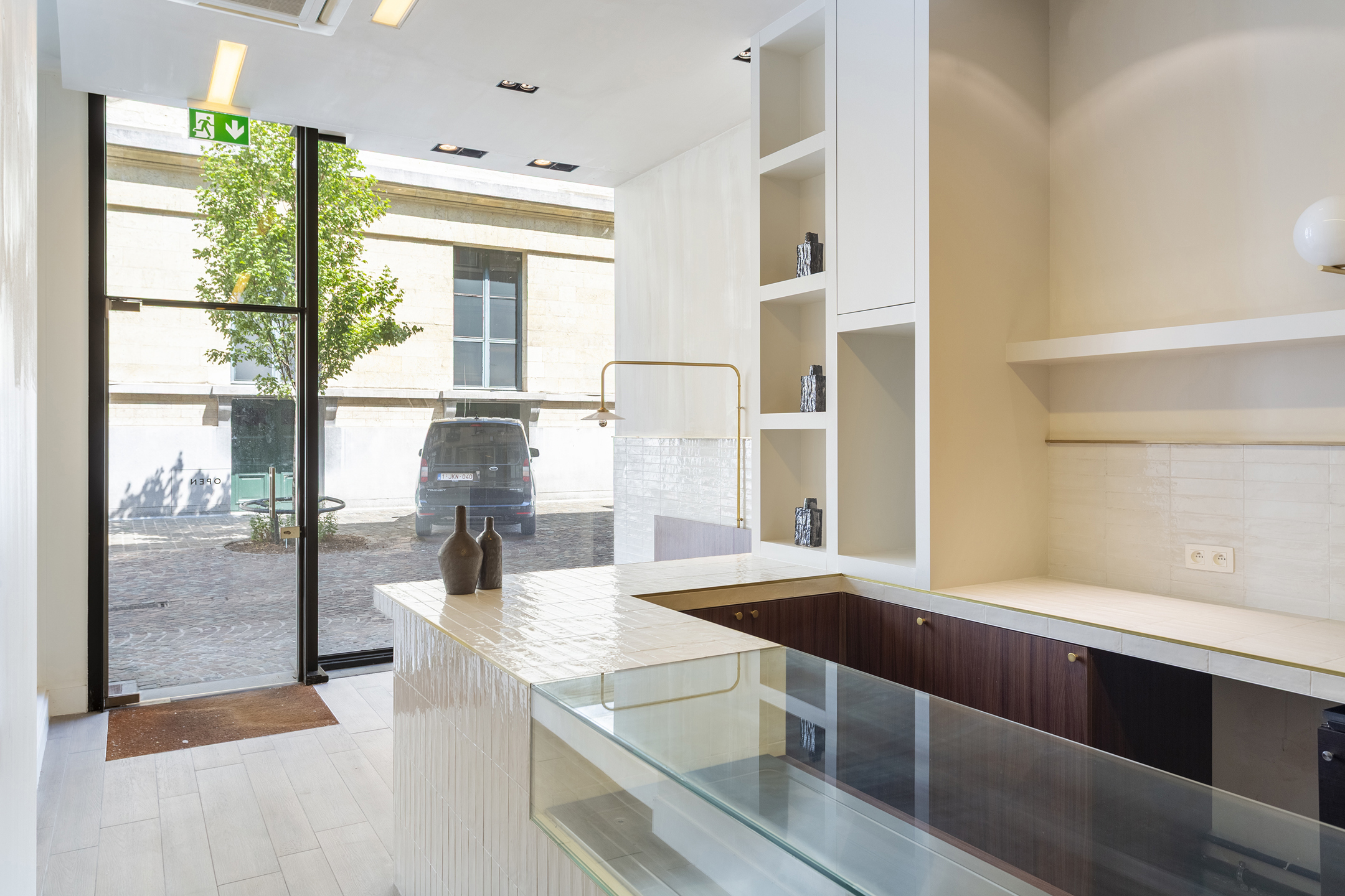 commerciële ruimte op absolute toplocatie aan Bourla - foto 5