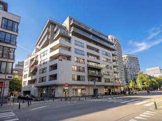 Dit stijlvolle, energiezuinig (D) en lichtrijke appartement, gelegen op de vierde verdieping van de moderne residentie "Manhattan View"...