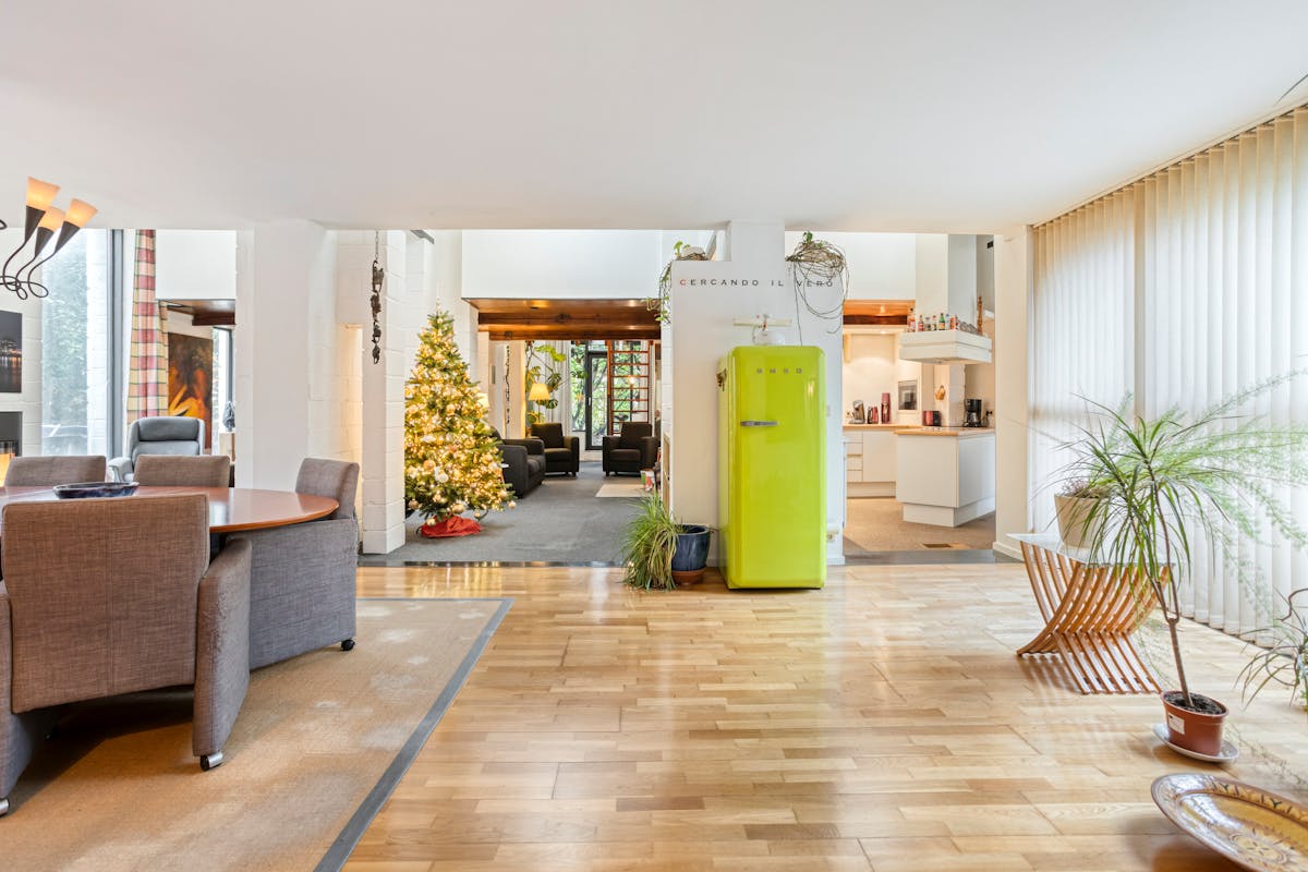 Te renoveren architectuurwoning op 2.303m² in Schilde - foto 3