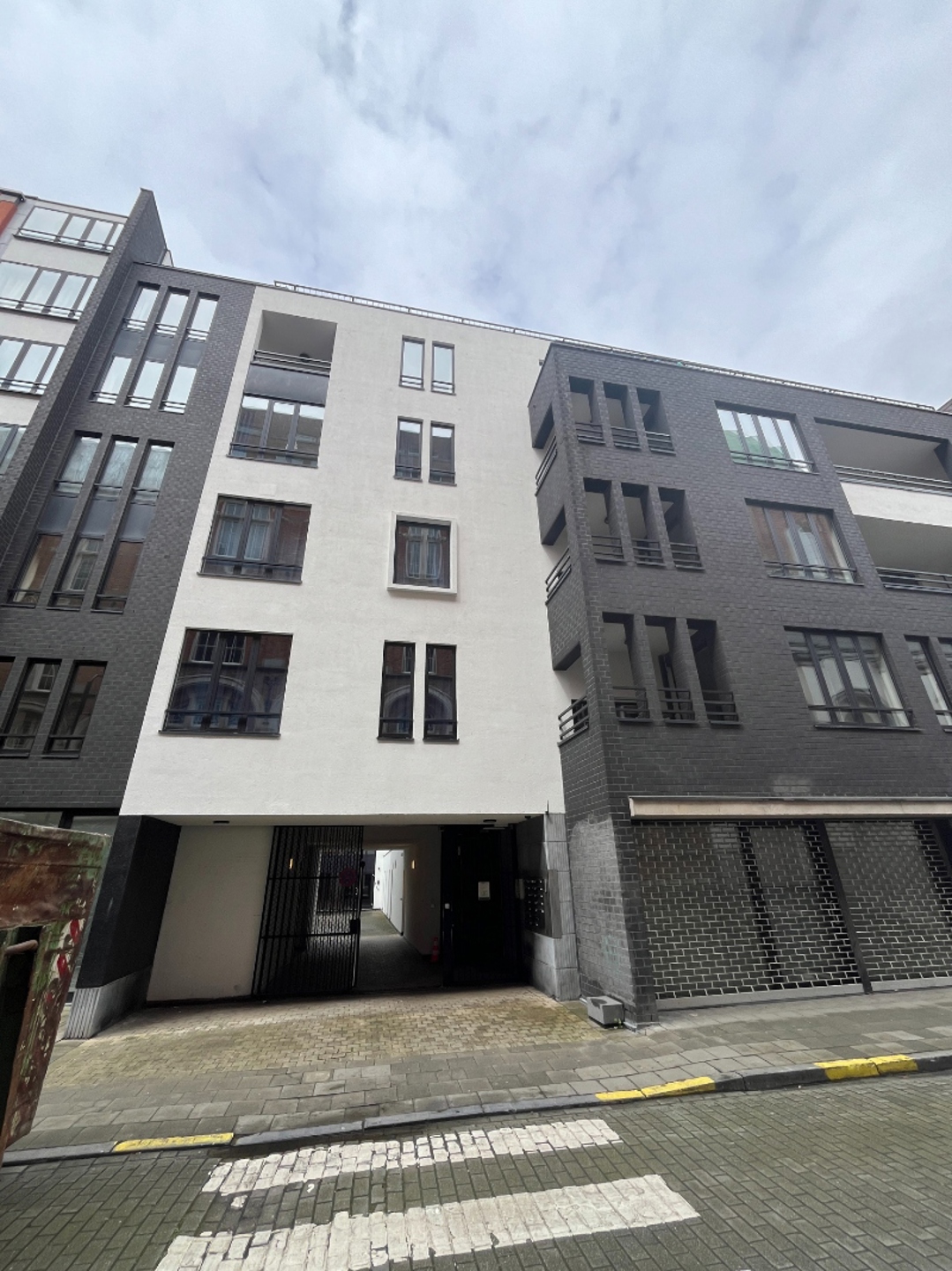 Offices for rent - Zavel/Marollen wijk - foto 1