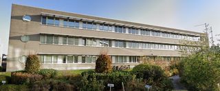 Kwalitatieve Investeringseigendom te koop, gelegen te Vilvoorde. Dit betreft een kantoorgebouw met volgende indeling: Het betreft een gelijkvloers +...