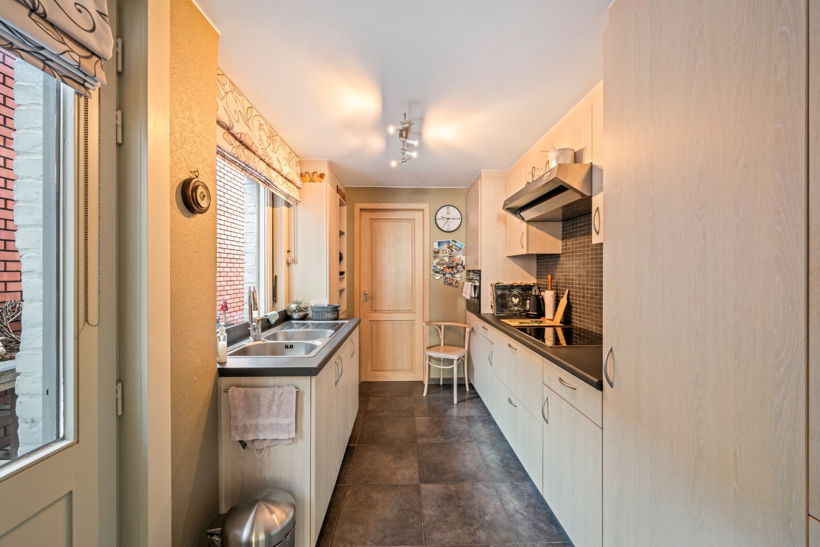 Instapklare woning met 3 slaapkamers en zonnige tuin in Vlamertinge - foto 5