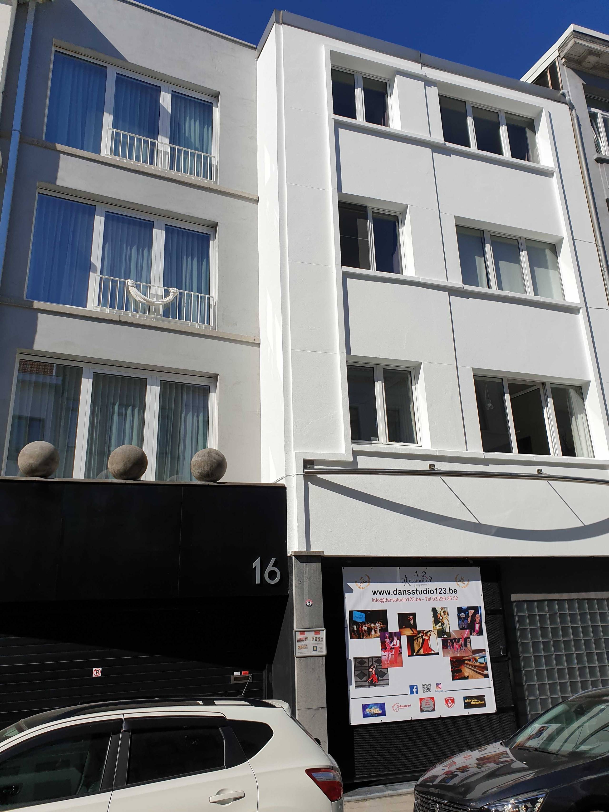 Huis te koop in Antwerpen met 5 slaapkamers - foto 1