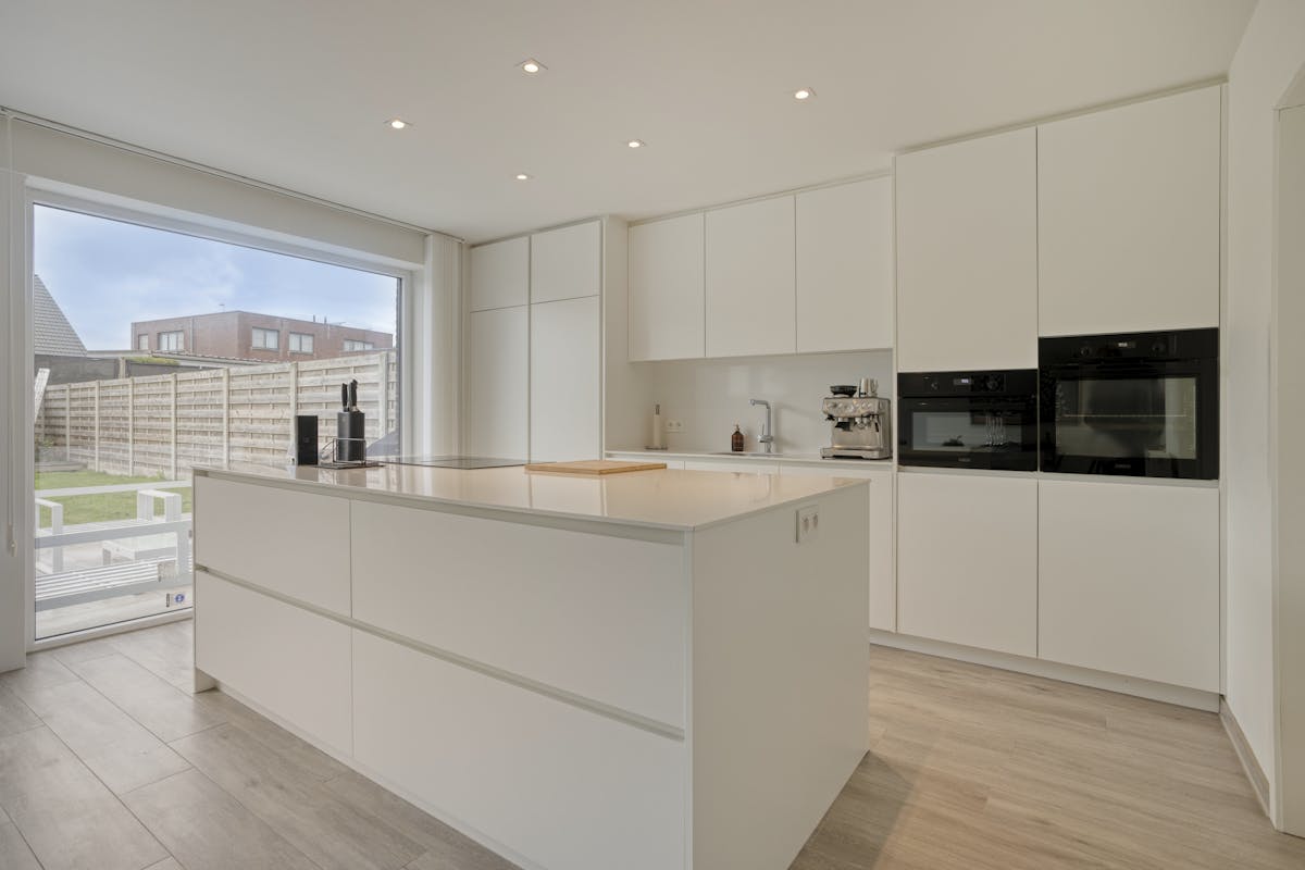 Recent 4 bedroom house for sale in Aartrijke - photo 3