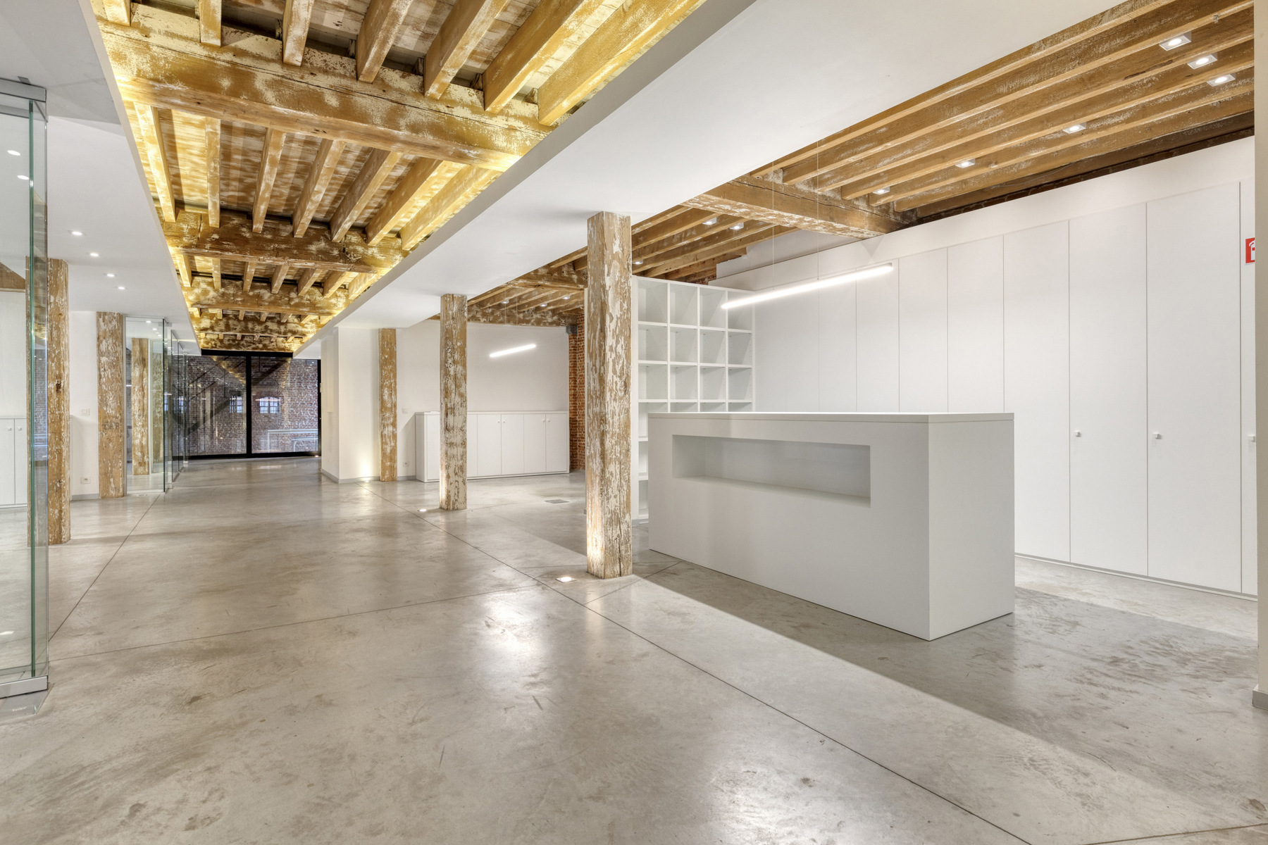 Luxueus ingericht kantoor/praktijkruimte - foto 2