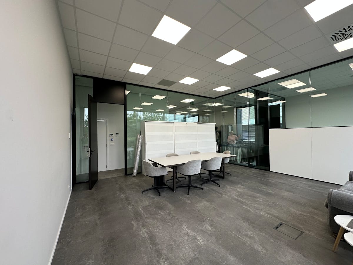 Office spaces for rent at the Flanders-Field Business Park - photo 3
